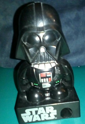Darth vader figure - vader, star